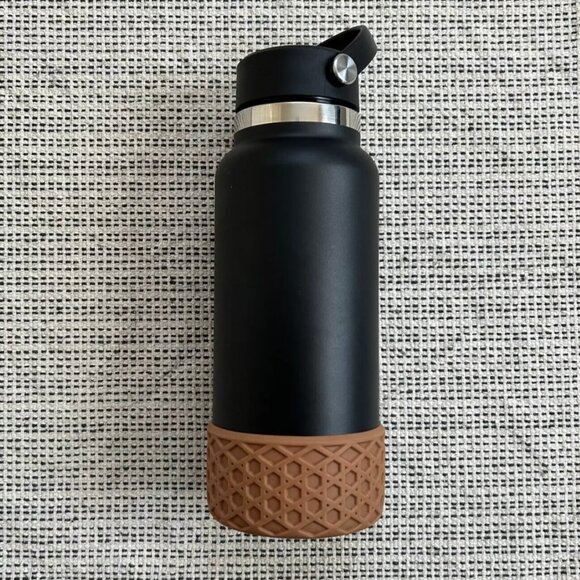 ✨ NEW ✨ Vans 32oz Stainless Steel Tumbler Waffle Bottom Water Bottle Limited Ed. - Picture 2 of 4